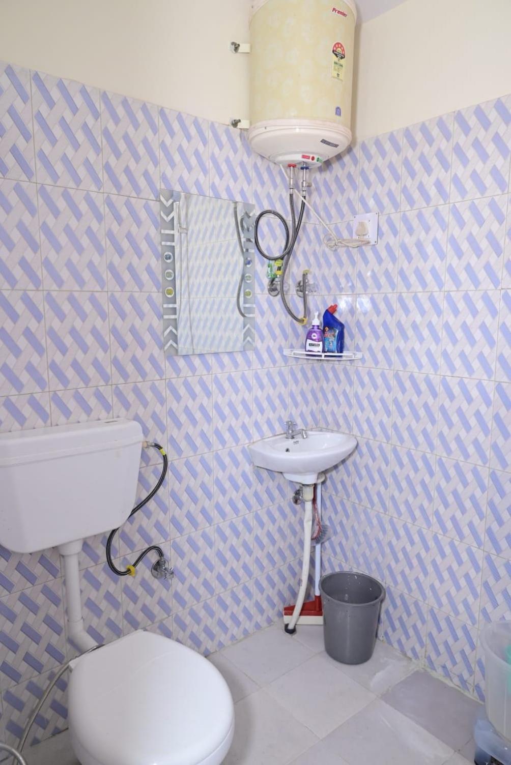 Krishna B&B Near Mall Road 심라 외부 사진