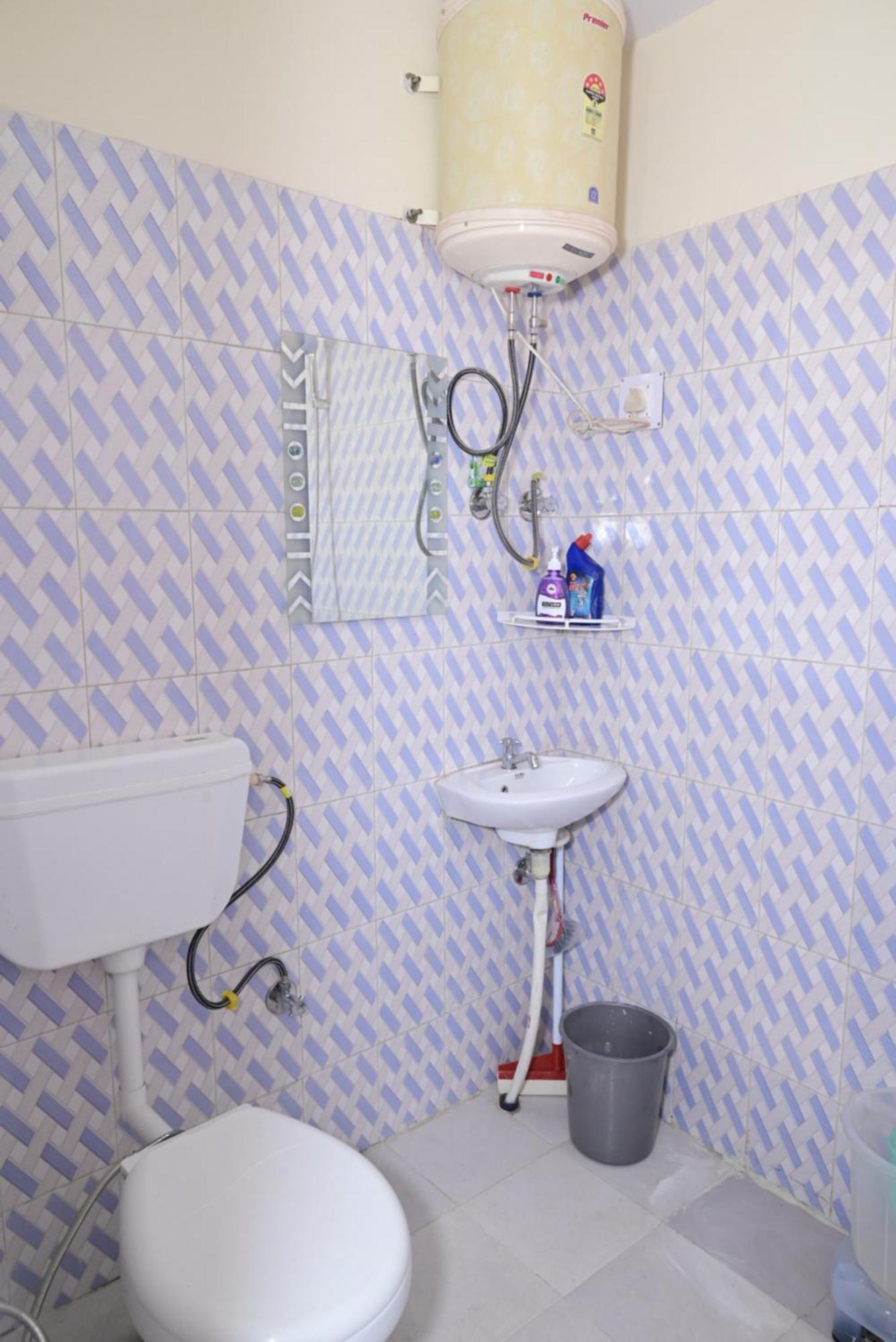 Krishna B&B Near Mall Road 심라 외부 사진